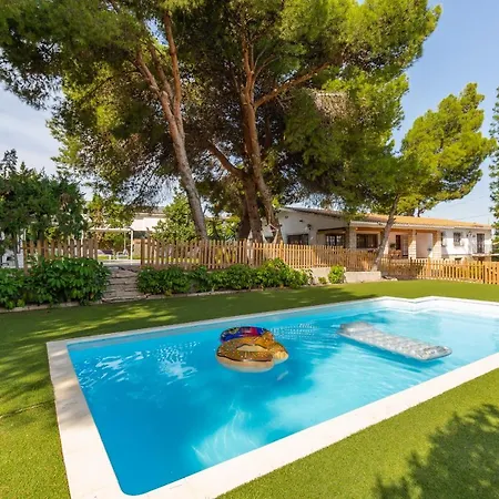Villa Urban Mansion By Fidalsa *