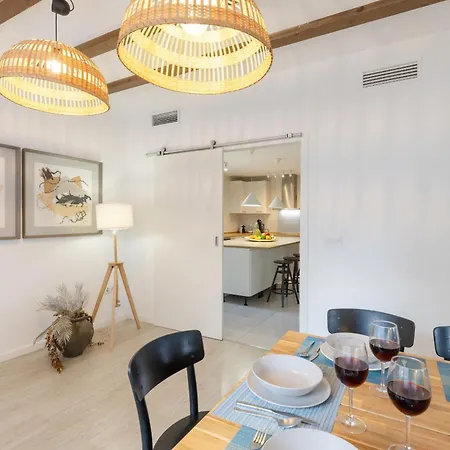 Villa Urban Mansion By Fidalsa