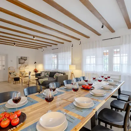 Urban Mansion By Fidalsa Alicante